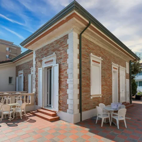 villa-esterno-2.jpg